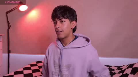 teo brown Independent model online show from September 23, 12:21 pm