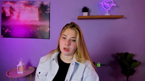 Snapshot of tereza_moon chatting on October 16, 9:31 am Youre Tereza online show from October 16, 9:31 am