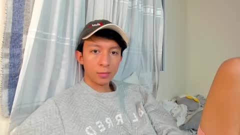 Snapshot of teroship_boy chatting on February 22, 1:00 am Juanfe online show from February 22, 1:00 am