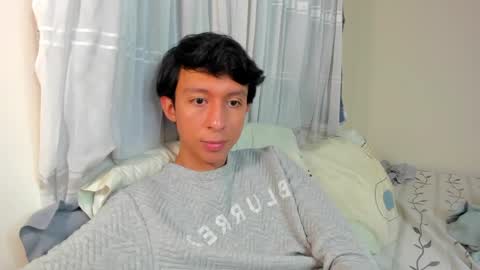 Snapshot of teroship_boy chatting on February 19, 1:51 am Juanfe online show from February 19, 1:51 am
