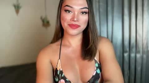 TERRI  the girl will hunt you online show from February 21, 1:00 am