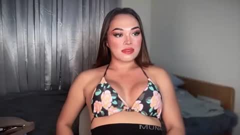TERRI  the girl will hunt you online show from February 18, 9:21 am