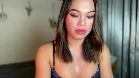 TERRI  the girl will hunt you online show from February 25, 5:52 am