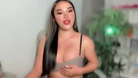 TERRI  the girl will hunt you online show from December 4, 5:21 am