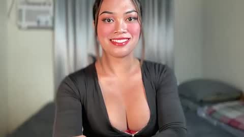 TERRI  the girl will hunt you online show from January 26, 8:03 am