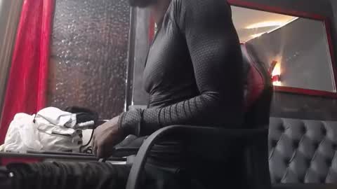 terry_zyzz online show from February 18, 7:57 pm