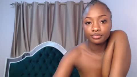 Tacy online show from February 28, 9:33 pm