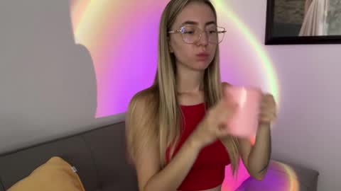 tessa_calmness online show from June 3, 3:20 am