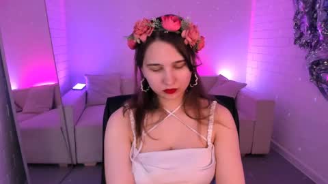 Tessa online show from May 15, 6:55 am