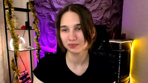 Tessa online show from December 3, 9:32 am