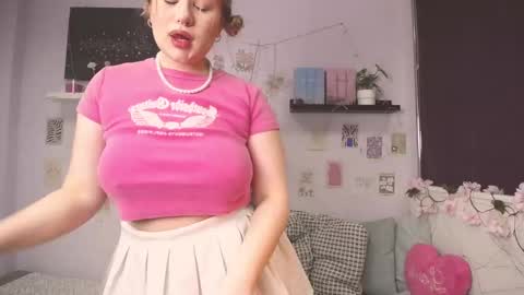 TESSA online show from January 30, 5:09 am