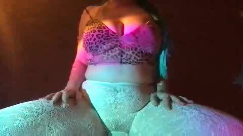 Snapshot of tessyultra59219 chatting on September 12, 11:18 pm Tessy Ultra online show from September 12, 11:18 pm