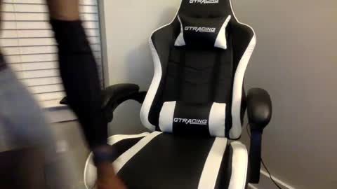 tevvdaren online show from October 19, 3:11 am