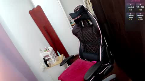 Snapshot of tgirljennie69 chatting on February 5, 1:58 am jennie online show from February 5, 1:58 am