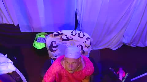 tgirllover69141980 online show from October 26, 12:33 am