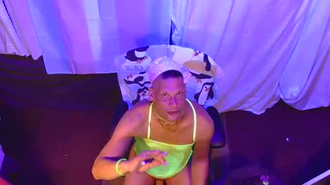 tgirllover69141980 online show from October 23, 1:18 am