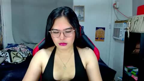 tgirlselena online show from February 6, 3:10 am