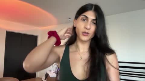 babygirlmami online show from December 17, 11:00 pm