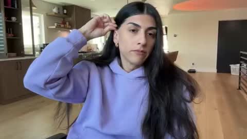 babygirlmami online show from January 16, 6:50 pm