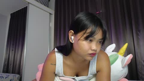 AbbieThai  online show from December 7, 1:57 pm