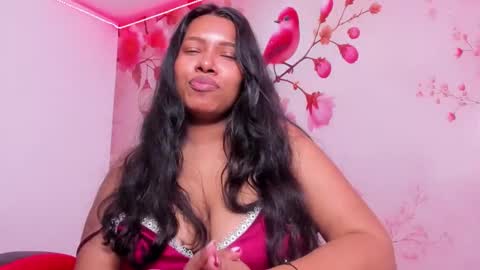 Snapshot of thais_waldrof chatting on February 7, 5:52 am Andreina online show from February 7, 5:52 am