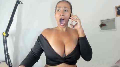 Thalia Gomex online show from October 16, 10:08 pm