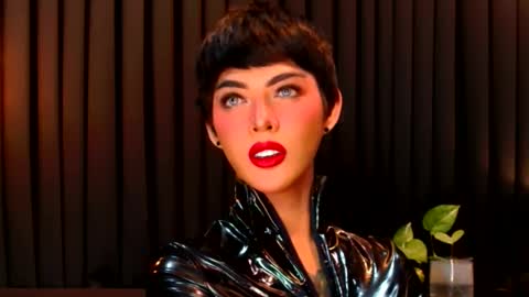 Thalia Saint online show from February 1, 8:08 am