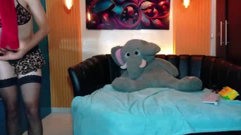 thamara_roberts online show from July 11, 10:57 pm