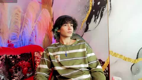 thanier_18 online show from May 23, 3:35 am