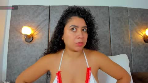 thara webstter online show from November 14, 12:07 pm