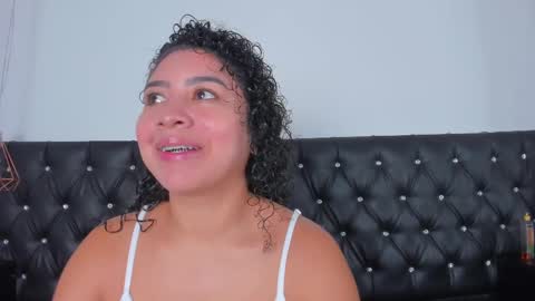 thara webstter online show from February 17, 11:34 am