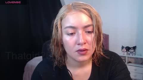 Snapshot of thatgirl2003 chatting on September 21, 2:10 pm online show from September 21, 2:10 pm