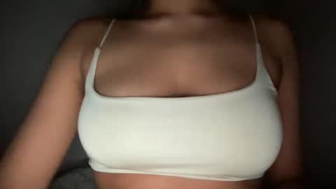 Snapshot of thatgirlmelanie chatting on September 16, 7:11 am Melanie online show from September 16, 7:11 am
