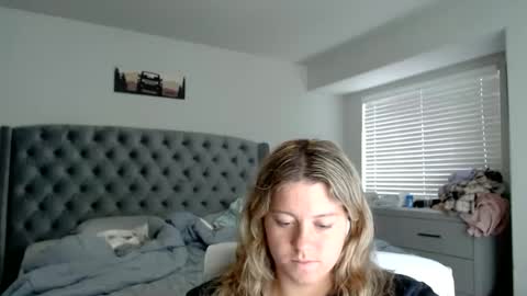 thatprettyblondegirl online show from March 4, 8:38 pm