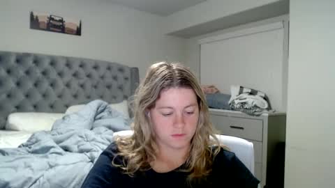 thatprettyblondegirl online show from December 7, 2:47 am