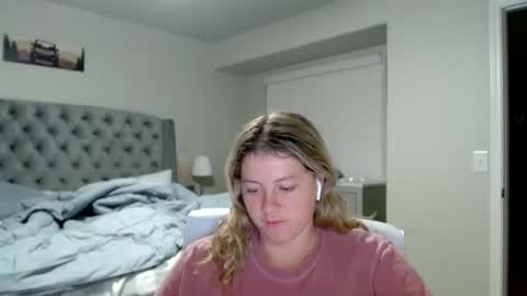 thatprettyblondegirl online show from December 4, 2:14 am