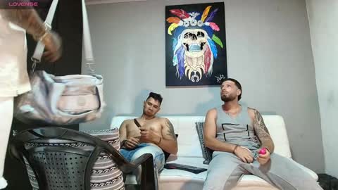 SCOTT  THEO  KAMERON  GENDERSON online show from January 16, 12:45 am