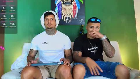 SCOTT  THEO  KAMERON  GENDERSON online show from December 15, 9:33 pm