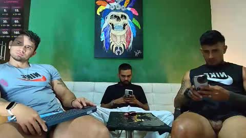 SCOTT  THEO  KAMERON  GENDERSON online show from February 28, 1:42 am