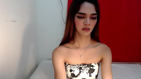 thea121698 online show from October 31, 8:59 am