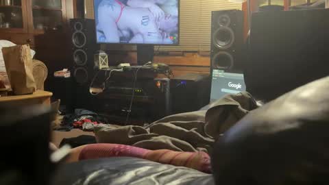 TheAmores online show from February 8, 4:47 am