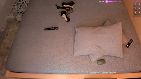 Anny online show from December 5, 6:49 pm