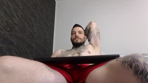 Snapshot of thebestmuscles chatting on February 15, 4:12 pm John online show from February 15, 4:12 pm