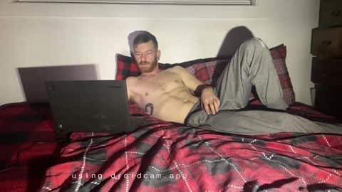 Snapshot of thecarrguyy chatting on December 23, 8:44 am Thatcarrguyy online show from December 23, 8:44 am