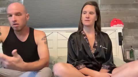 Stephanie and Jason Class online show from February 25, 2:31 pm