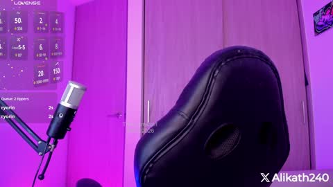 Alicia Alikath  online show from January 19, 12:59 pm