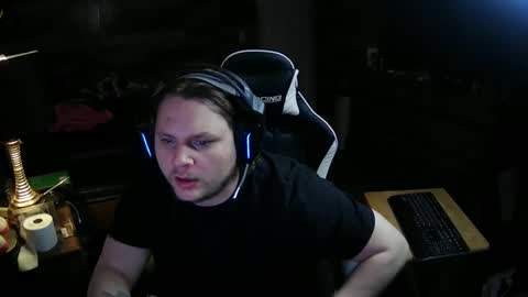 Snapshot of thedemonlord93 chatting on December 14, 7:51 am thedemonlord93 online show from December 14, 7:51 am