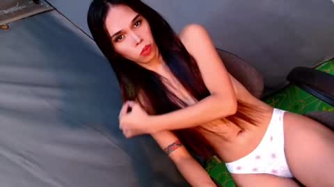 Snapshot of thedevil_inme chatting on January 21, 8:08 am Lana But you can spell it backwards online show from January 21, 8:08 am