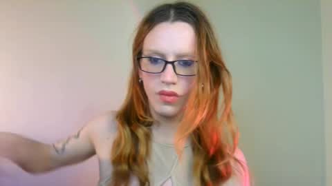Snapshot of thedollxxxperience chatting on March 3, 6:56 pm Yolanda online show from March 3, 6:56 pm