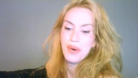 Yolanda online show from February 3, 6:01 pm